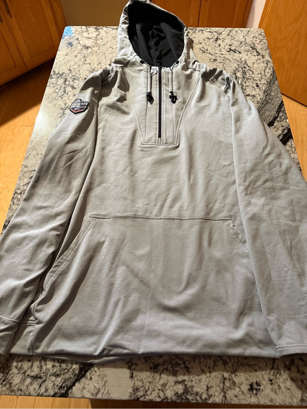 UNRL Men’s 2XL Gray 1/4 Zip Hooded Pullover Hoodie Logo